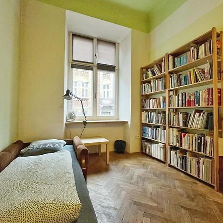Old Town Rooms Wielopole Краков Экстерьер фото
